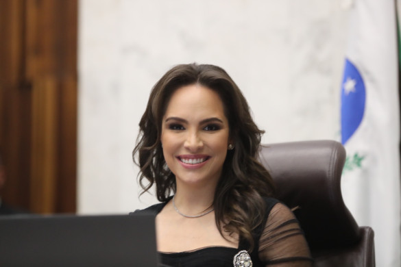 Deputada Maria Victoria defende prioridade nos processos de portadores de Doenças Raras
