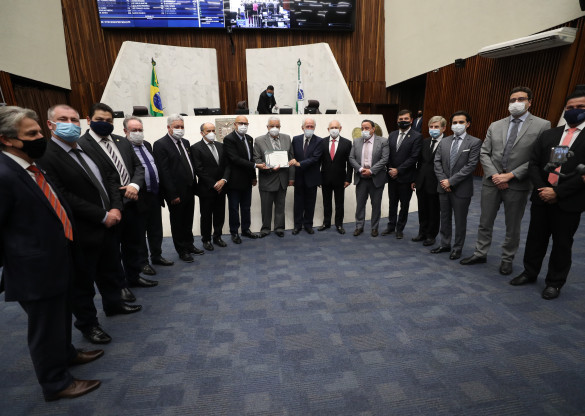 Vitor Monastier, ex-diretor regional do SENAC/PR é homenageado pela Assembleia Legislativa