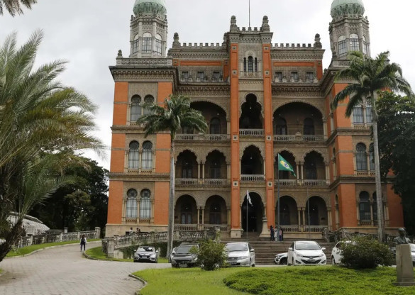 Sessão Solene celebra 125 anos da Fiocruz: “Ciência que salva vidas”, diz deputada Secretária Márcia Huçulak (PSD)