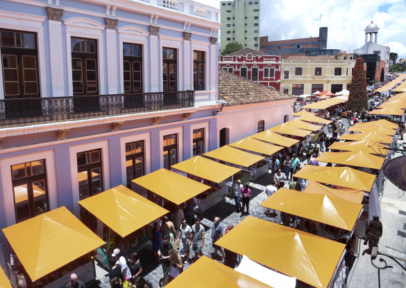 Projeto que reconhece a Feira do Largo da Ordem como Patrimônio Cultural e Turístico do Paraná avança na CCJ