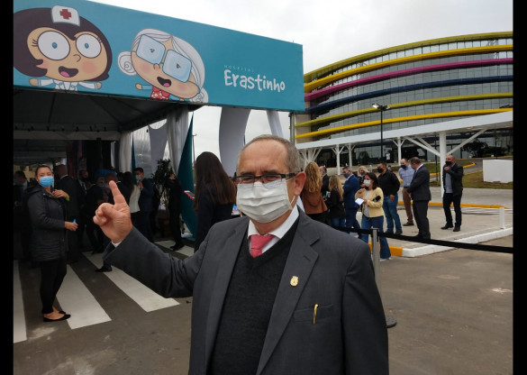 Deputado destaca qualidade profissional do novo Hospital Erastinho