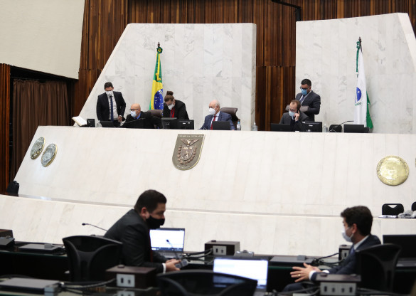 Mais transparência na administração pública. É o que prevê projeto aprovado nesta terça