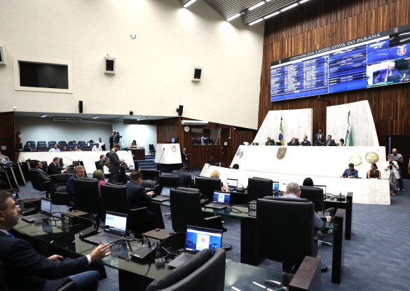 Saúde mental dos agentes de segurança no Paraná é foco de projeto aprovado na Assembleia