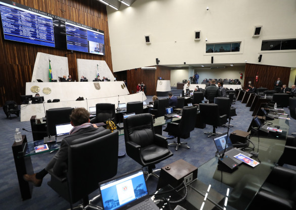 Semana de Conscientização sobre o Ciclo Menstrual avança na Assembleia