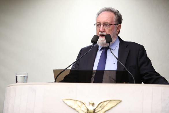 Deputados propõem intercâmbio de pessoal de saúde para combate à dengue