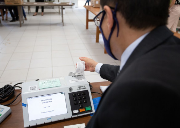 Vai trabalhar nas eleições? Lei isenta taxa de inscrição de concurso