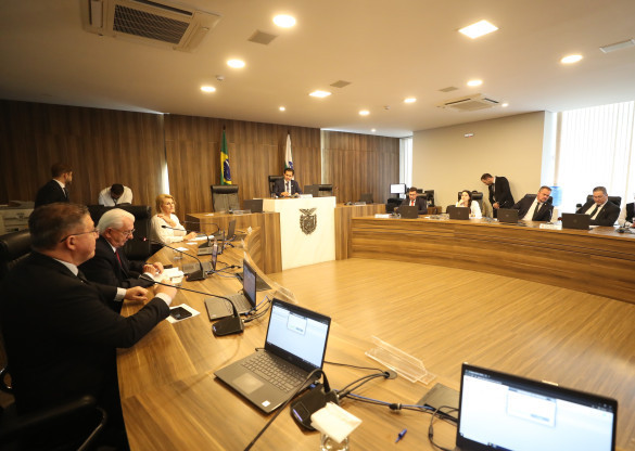 Comissão de Finanças aprova proposta que garante assistência jurídica integral e gratuita às pessoas com deficiência no Paraná