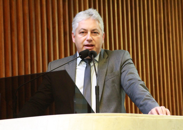 Projeto de lei prevê a criação do Programa Órfãos da Pandemia