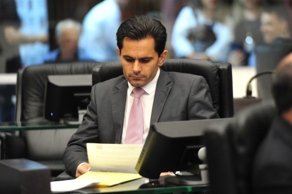 Deputado Marcio Pacheco celebra aprovação de projeto que proíbe o bloqueio de rodovias durante obras de manutenção