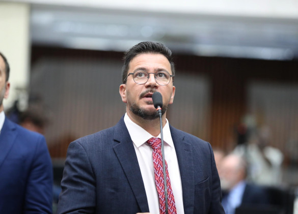 Em discurso no Plenário, líder da Oposição defende o fim da escala 6x1 e melhora da qualidade de vida dos trabalhadores