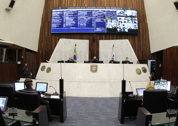Discussão de projetos que usam Whatsapp no combate à violência doméstica é adiada