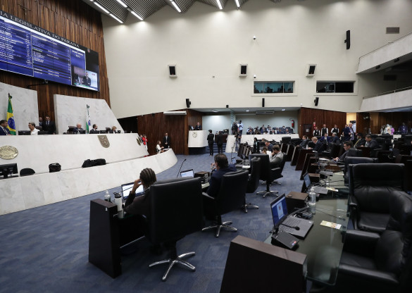 Deputados aprovam criação do Fundo Estadual da Mulher no Paraná