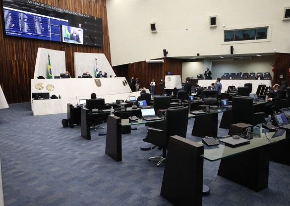 Projeto que institui o ensino domiciliar no Paraná avança na Assembleia