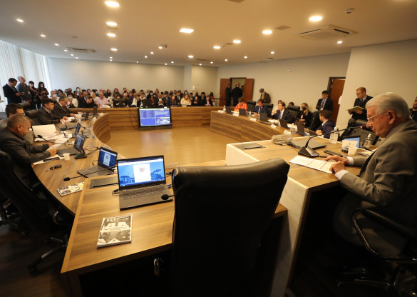 CCJ inicia análise de emendas que alteram a reforma administrativa do Estado