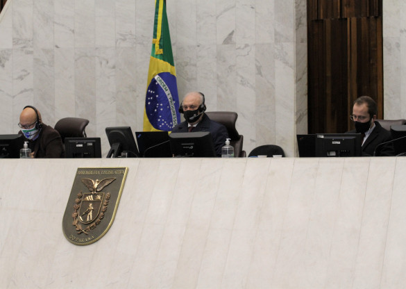 Projeto que proíbe oferta de empréstimos por telefone a aposentados e pensionistas avança na Assembleia