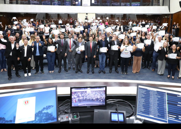 Assembleia Legislativa homenageia o terceiro setor e destaca atuação de entidades sociais no atendimento a comunidades no Paraná