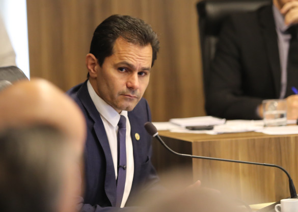 Deputado Marcio Pacheco (PP) destaca aprovação na CCJ de projeto que redefine limite entre Paiçandu e Maringá