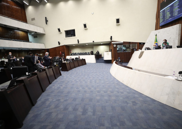 Lei Orçamentária Anual para 2022 é aprovada em primeiro turno