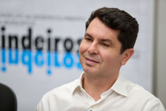 Deputado Alexandre Curi (PSD) propõe lei que integra educação e inovação para fortalecer a cafeicultura do Paraná