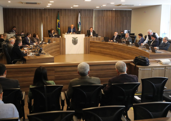 Pedágios no Paraná: deputados e entidades debatem fiscalização e mais transparência nos contratos