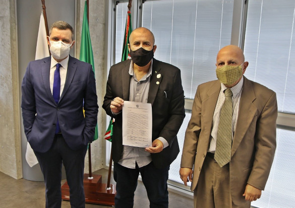 Deputados pedem que MP investigue repasses de R$ 95 milhões ao Tecpar