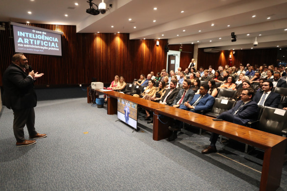 Assembleia Legislativa debate os riscos e benefícios do uso de inteligência artificial na administração pública