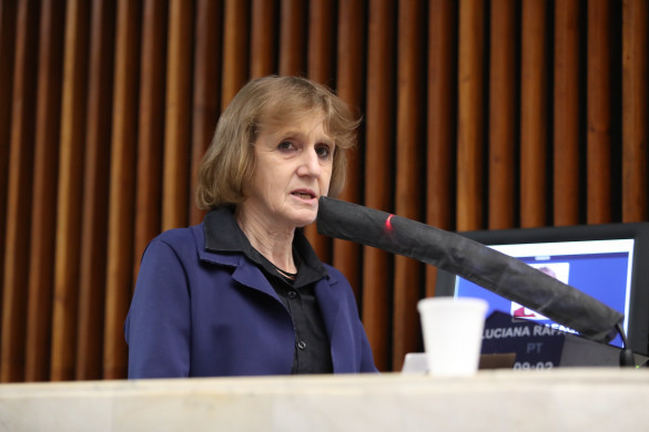 Deputada Luciana pede à Copel que não reajuste a conta de luz