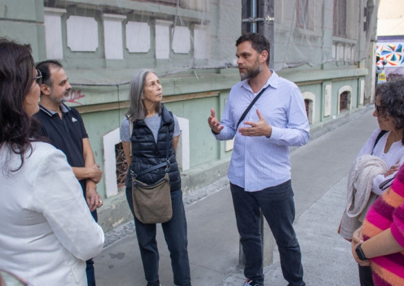 Deputado Goura (PDT) visita prédio histórico da Escola de Música e Belas Artes do Paraná e diz que restauração é urgente