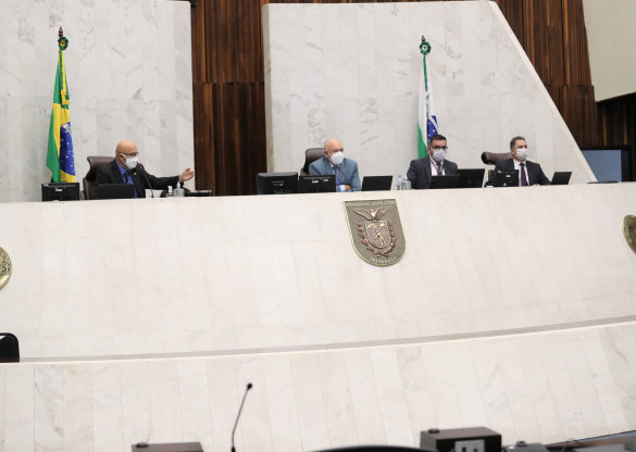 Sessões voltam ao formato híbrido semana que vem