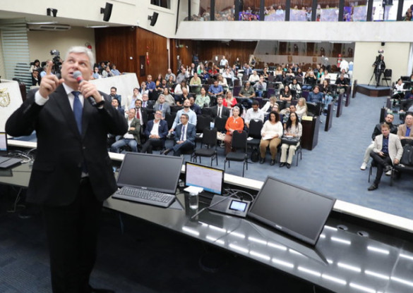 Escola do Legislativo capacitou mais de 4,3 mil pessoas no primeiro semestre de 2025