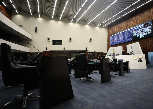 Assembleia inicia debate sobre projeto que regulamenta contribuições previdenciárias de servidores militares do Estado