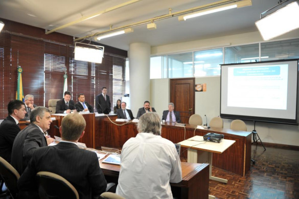 Deputados da CPI debatem estudo técnico sobre lotes de concessão de pedágios