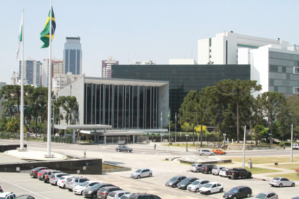 Assembleia fecha a partir de segunda-feira (1º)