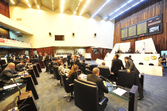 Projeto que limita a cobrança do Funrejus recebe emendas e retorna à CCJ