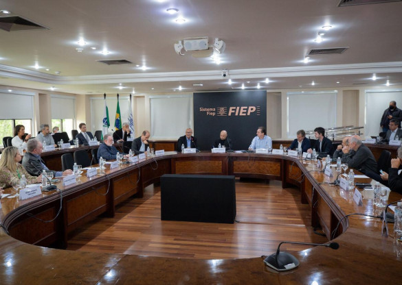 Frente Parlamentar e setor produtivo debatem novo pedágio no Paraná