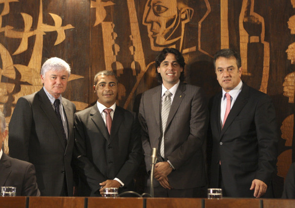 Rossoni e Plauto Participam da Abertura do Ii Fórum Legislativo da Copa do Mundo