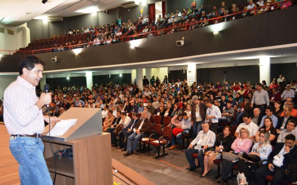 Congresso Estadual da Agropecuária em Umuarama reuniu cerca de mil participantes