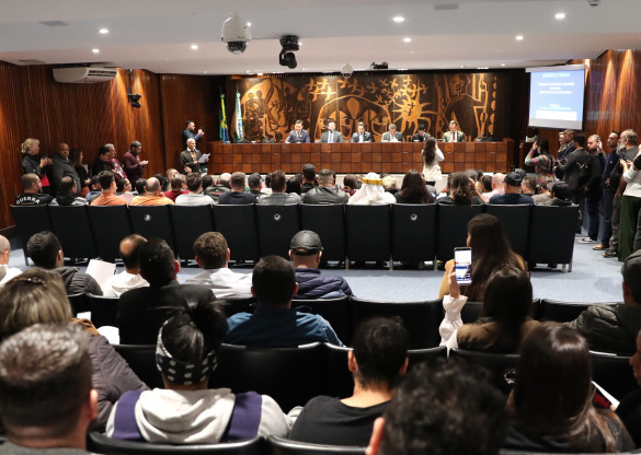 Motoristas cobram mais direitos e autonomia no PLP federal dos aplicativos