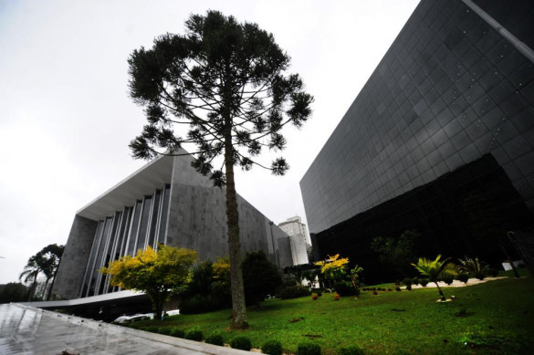 Projeto de reajuste do funcionalismo público retorna à pauta na sessão plenária de segunda-feira (15)