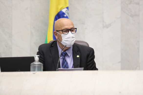 Projeto apresentado pelo deputado Romanelli proíbe demora no agendamento de consultas e exames médicos