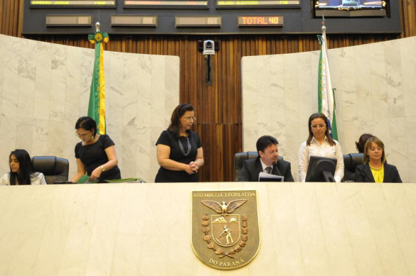 Assembleia aprova projeto que regula pagamento de subsídio a polícias civis com atividades de magistério