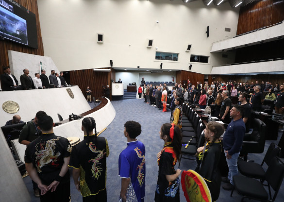 Mestres do Kung Fu recebem homenagem durante solenidade realizada na Assembleia Legislativa