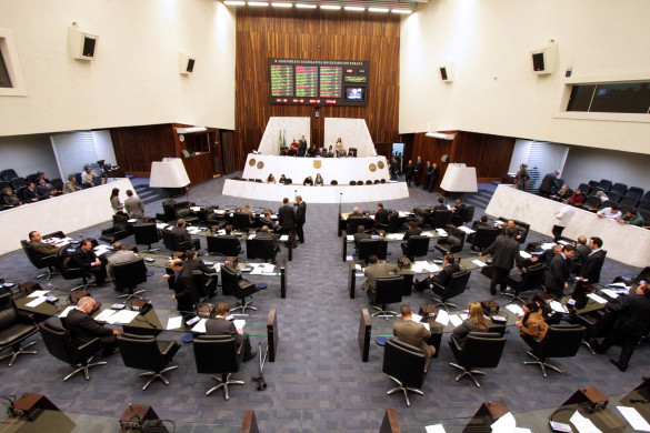 Orçamento de 2013 é aprovado em primeiro turno de votações