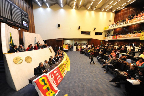 Audiência pública debate projeto de lei que trata das terceirizações no Brasil