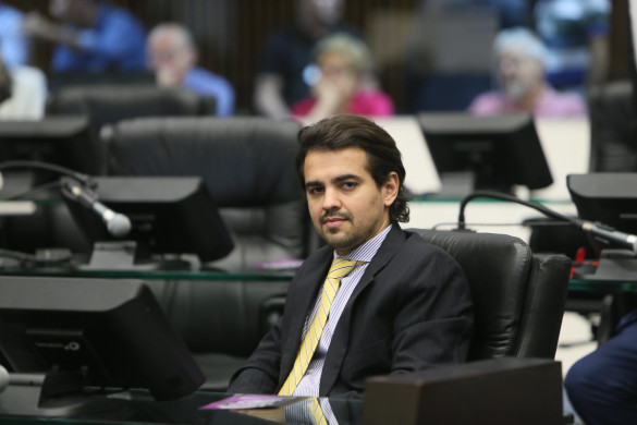 Deputado já propôs cinco projetos que buscam ampliar a transparência na gestão pública