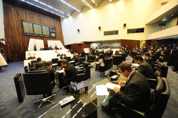 Projeto que cria plano de carreira para funcionários da AGEPAR é aprovado em segundo turno