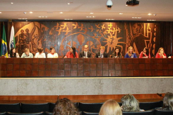 Acolhimento familiar é tema de audiência pública na Assembleia Legislativa