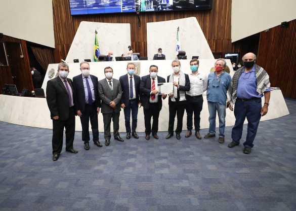Presidente da Federação Árabe Palestina do Brasil é homenageado na Assembleia