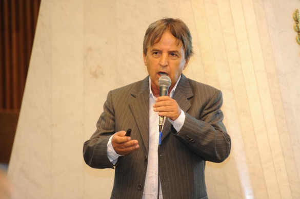Assembleia debate tema da produção sustentável de alimentos.