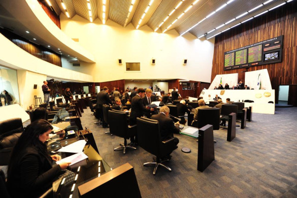 Deputados aprovam projeto que cria normas para os cartões de fidelidade